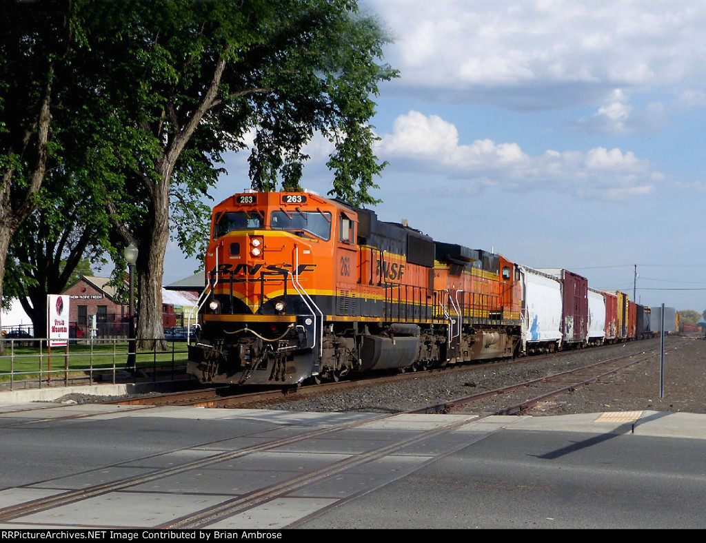 BNSF 263 West
